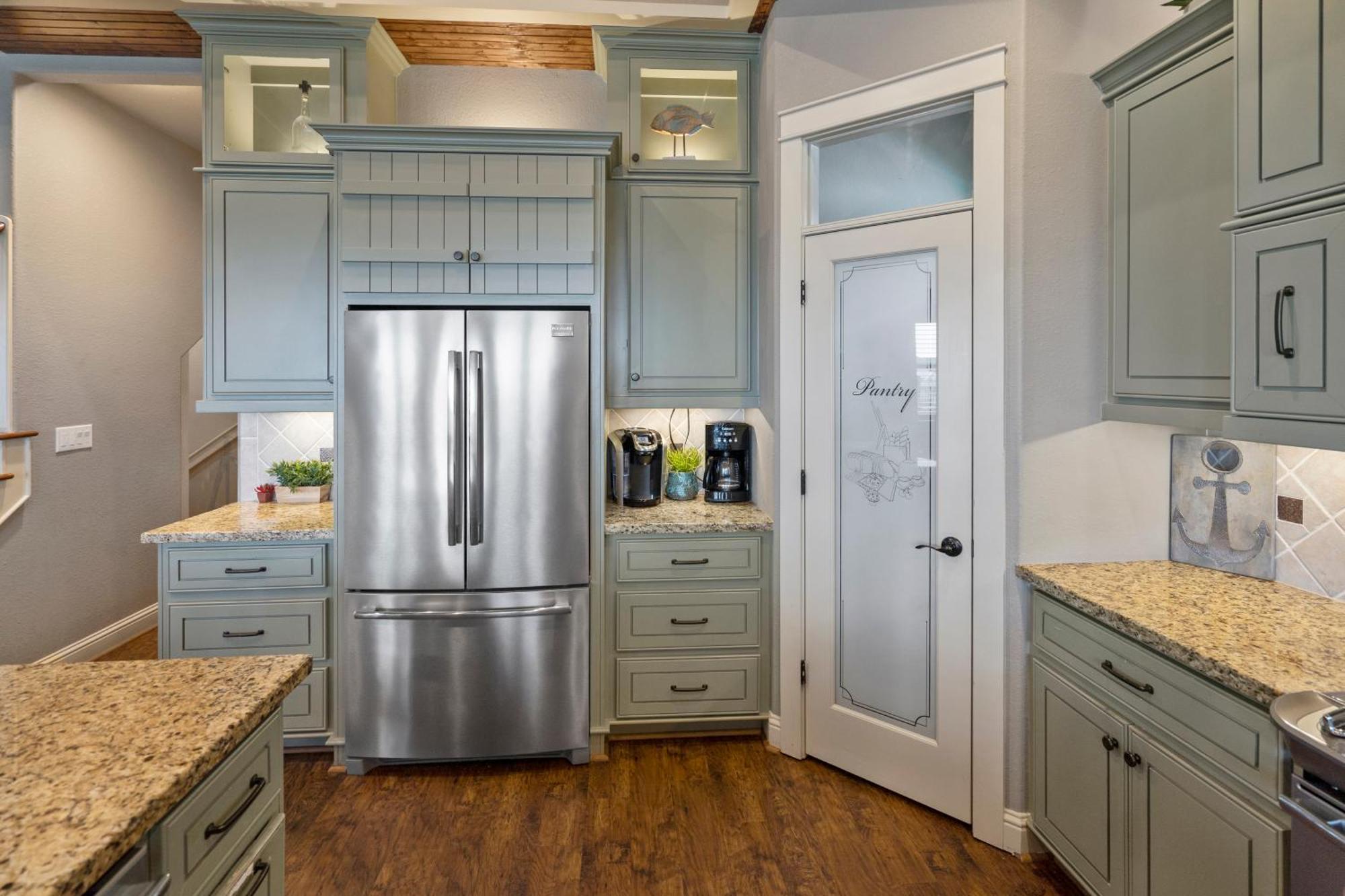Luxury Waterfront Home Family And Pet Friendly Near Surfside Beach 11 Mins Фрипорт Экстерьер фото